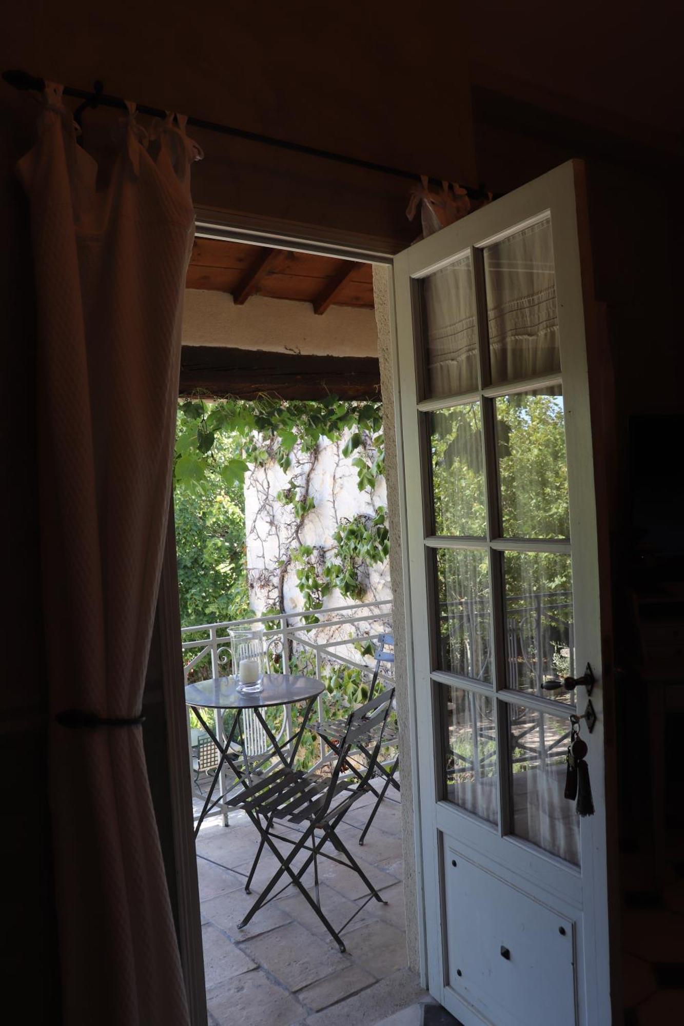 Hotel La Banastiere à Vedène Extérieur photo